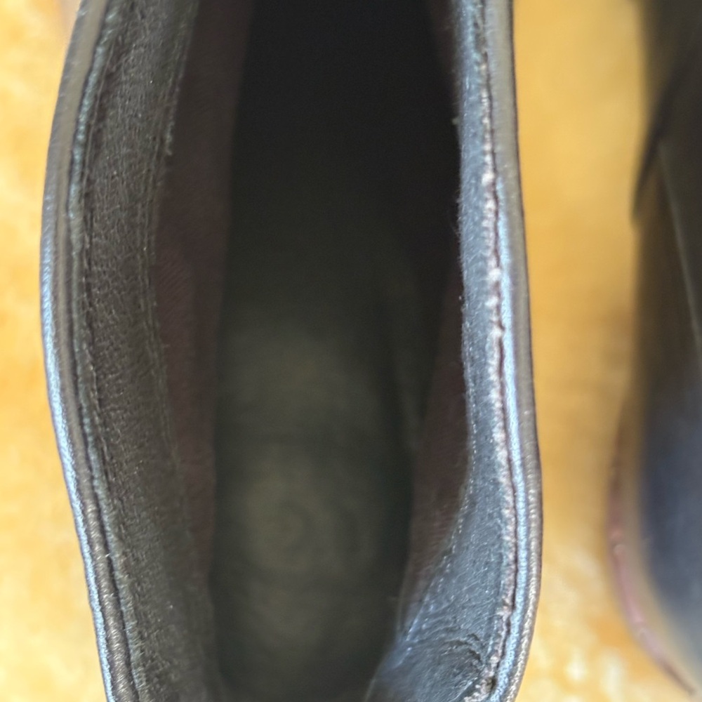 UGG Black Leather Ankle Boots | Back Zip | Stacked Heel. Size 6US - Picture 4 of 11